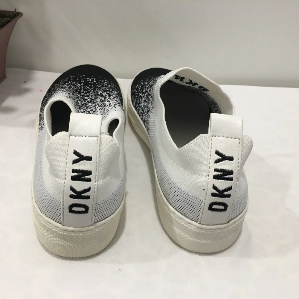 NWOT DKNY slip on sneaker size 7 - Picture 8 of 9